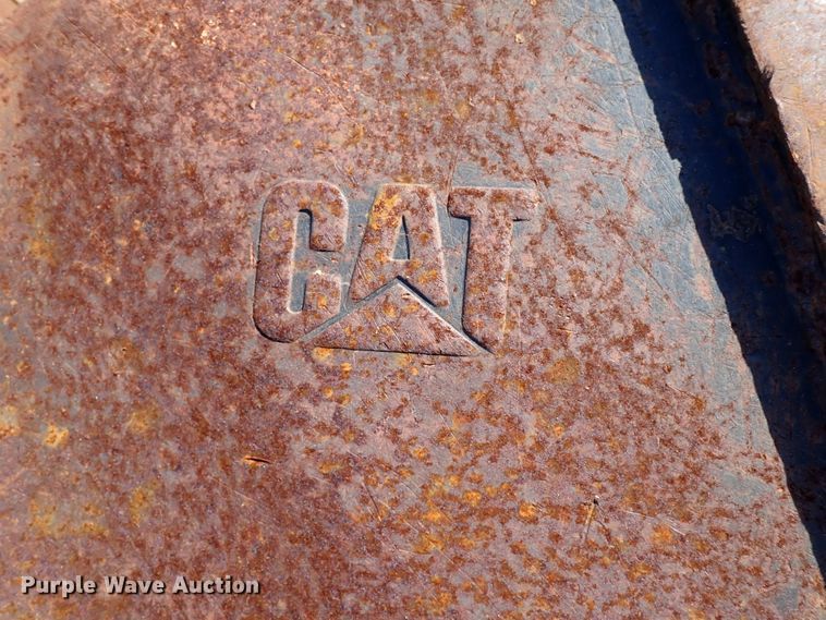 image for item DI5752 Caterpillar  24"W excavator bucket