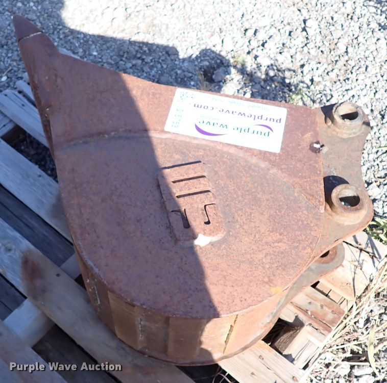 image for item DI5753 12"W excavator bucket