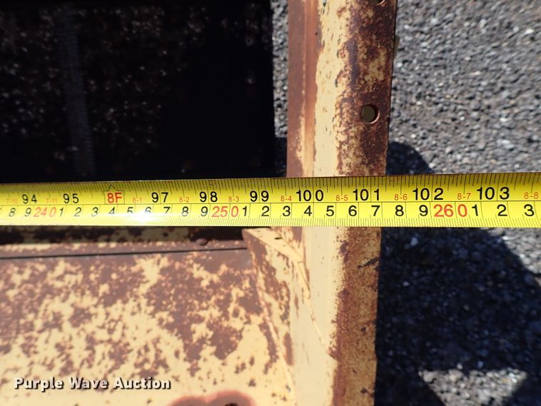 image for item DI5755 Tailgate spreader