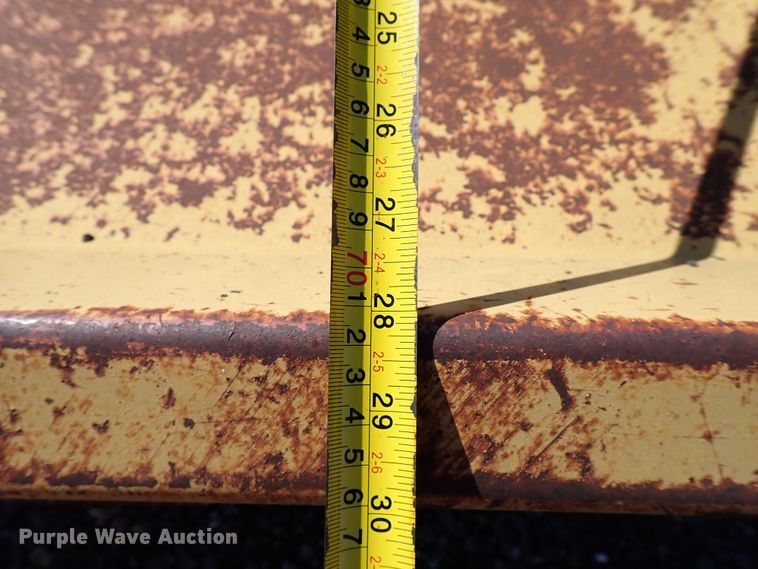 image for item DI5755 Tailgate spreader