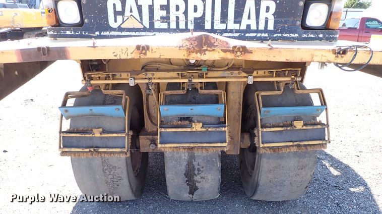 image for item DI5756 2001 Caterpillar PS-360B  pneumatic roller