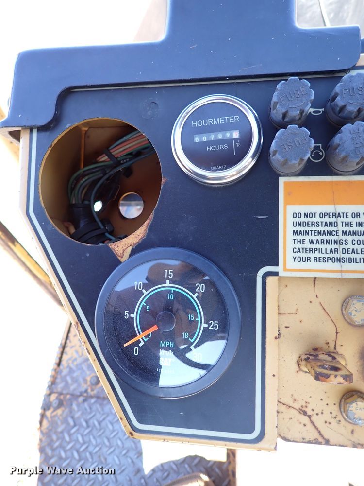 image for item DI5756 2001 Caterpillar PS-360B  pneumatic roller