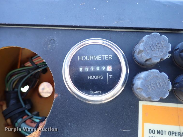 image for item DI5756 2001 Caterpillar PS-360B  pneumatic roller