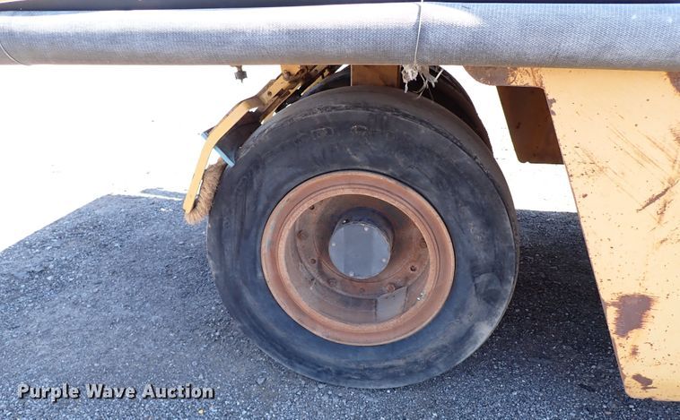 image for item DI5756 2001 Caterpillar PS-360B  pneumatic roller