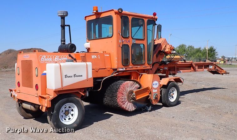 image for item DI5757 Broce MK1  broom