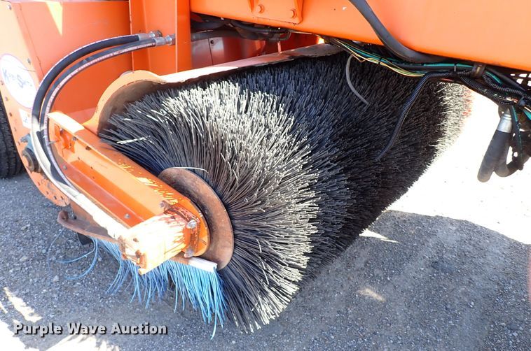 image for item DI5757 Broce MK1  broom