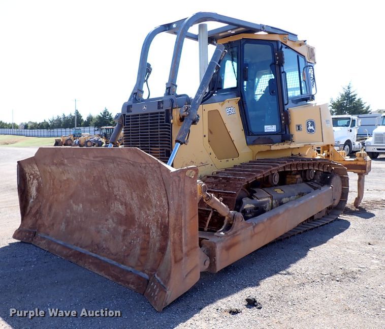 image for item DI5758 2008 John Deere 850J  dozer