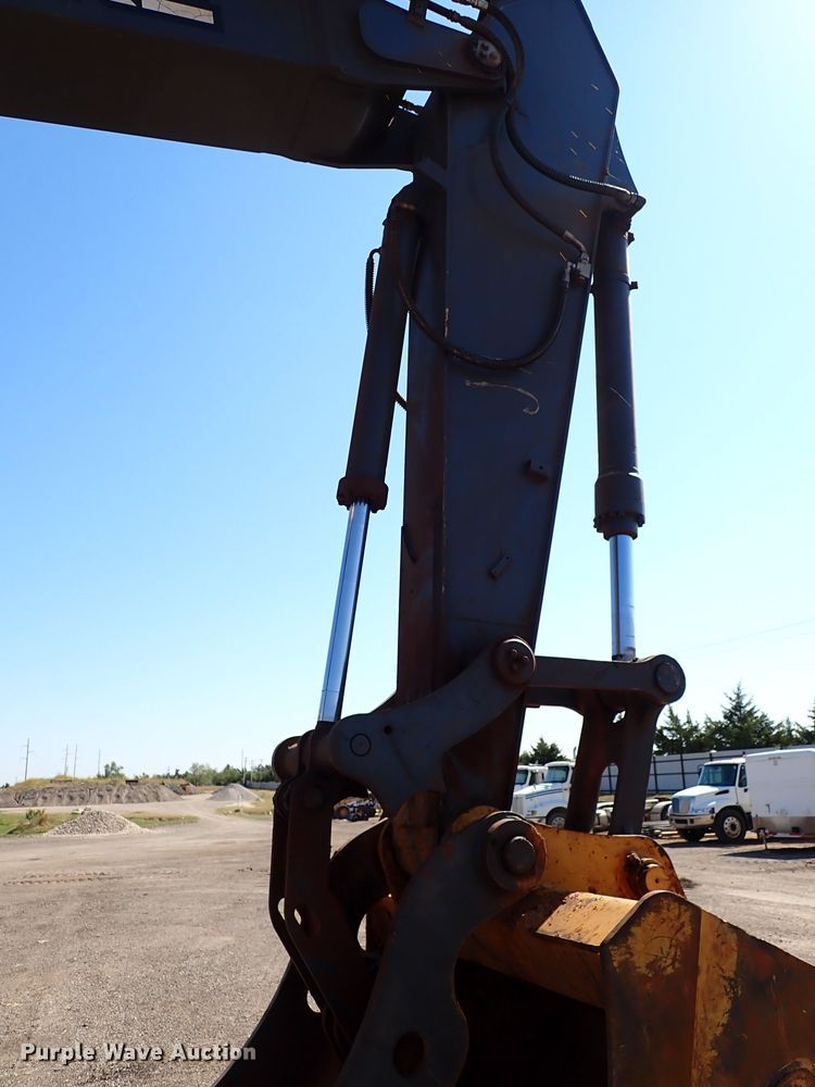 image for item DI5759 2011 John Deere 350G LC  excavator