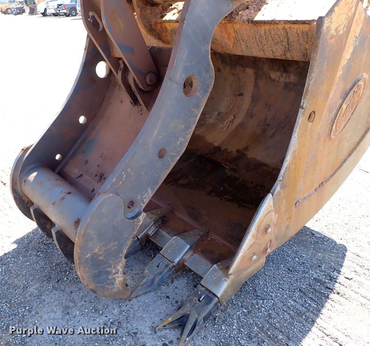 image for item DI5759 2011 John Deere 350G LC  excavator