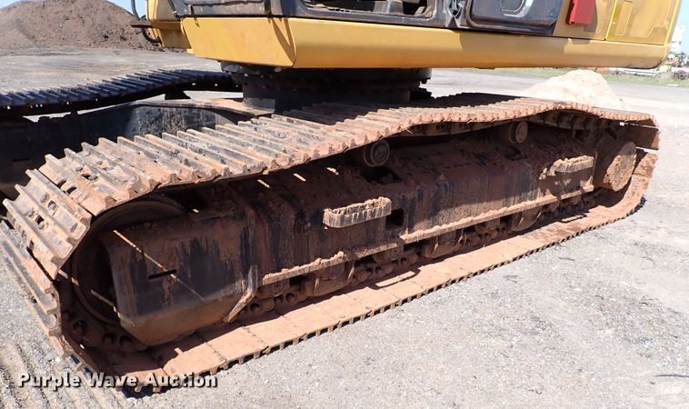 image for item DI5759 2011 John Deere 350G LC  excavator