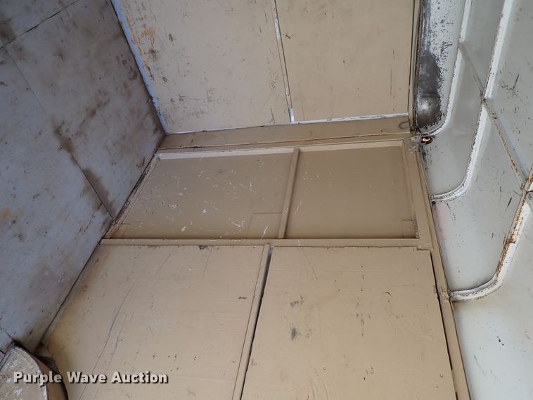 image for item DI5760 2007 W-W  enclosed cargo trailer