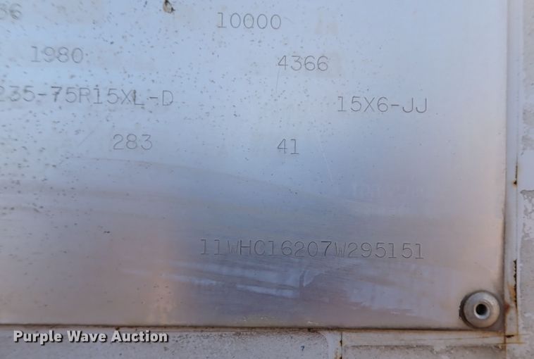 image for item DI5760 2007 W-W  enclosed cargo trailer