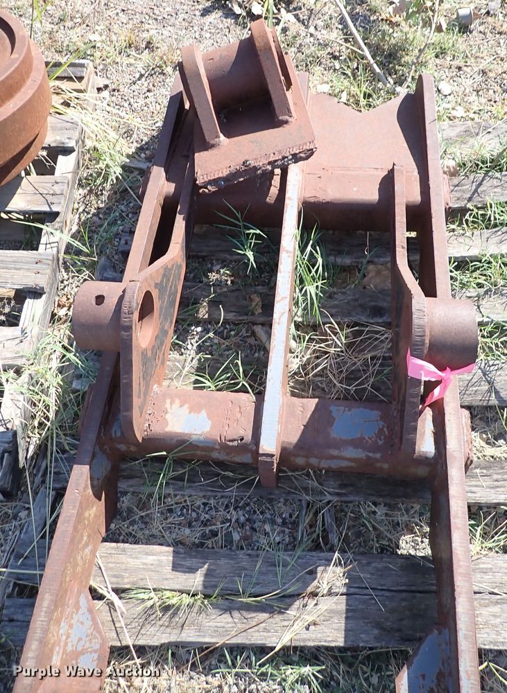 image for item DI5762 Excavator thumb parts