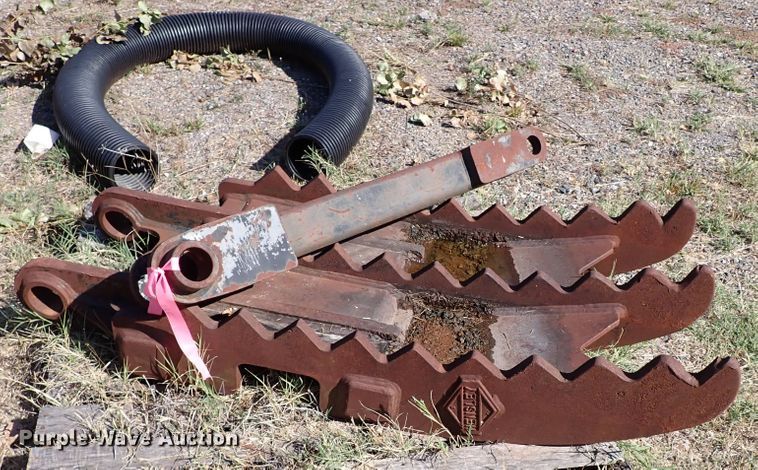 image for item DI5762 Excavator thumb parts