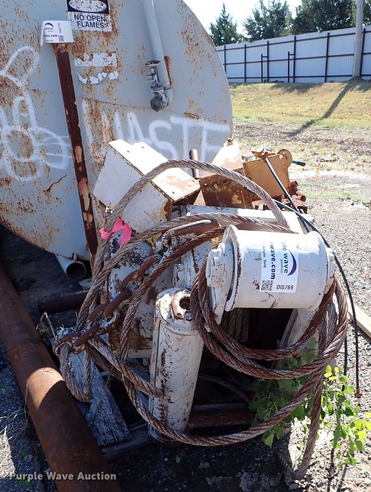 image for item DI5769 Winch