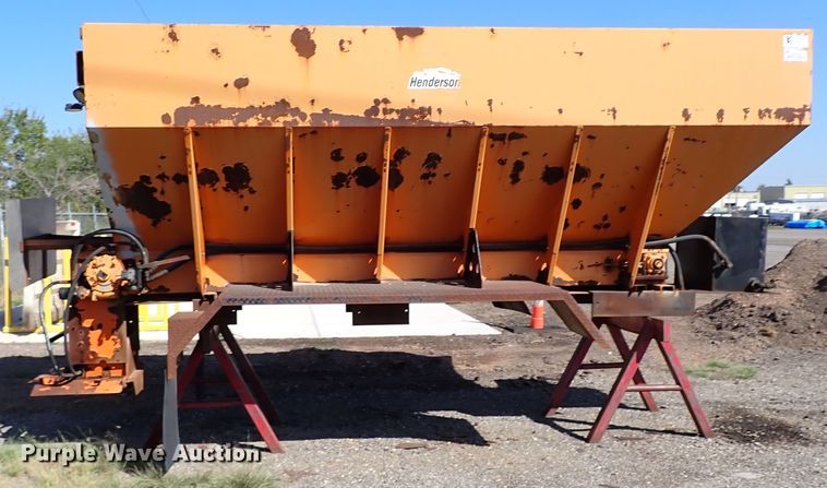 image for item DI5770 Henderson spreader