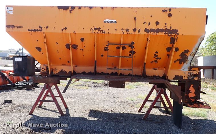 image for item DI5770 Henderson spreader