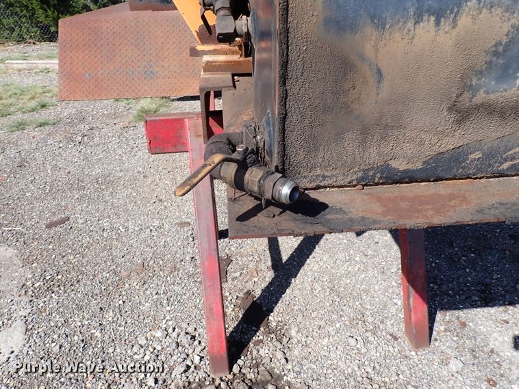 image for item DI5770 Henderson spreader