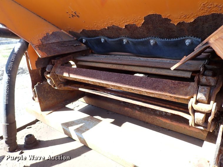 image for item DI5770 Henderson spreader