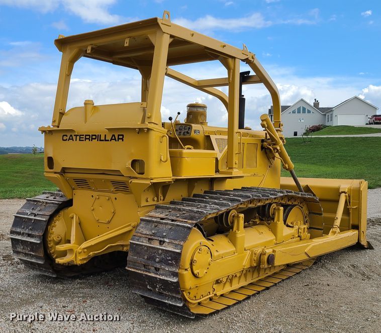 image for item DI6240 1974 Caterpillar D6C  dozer