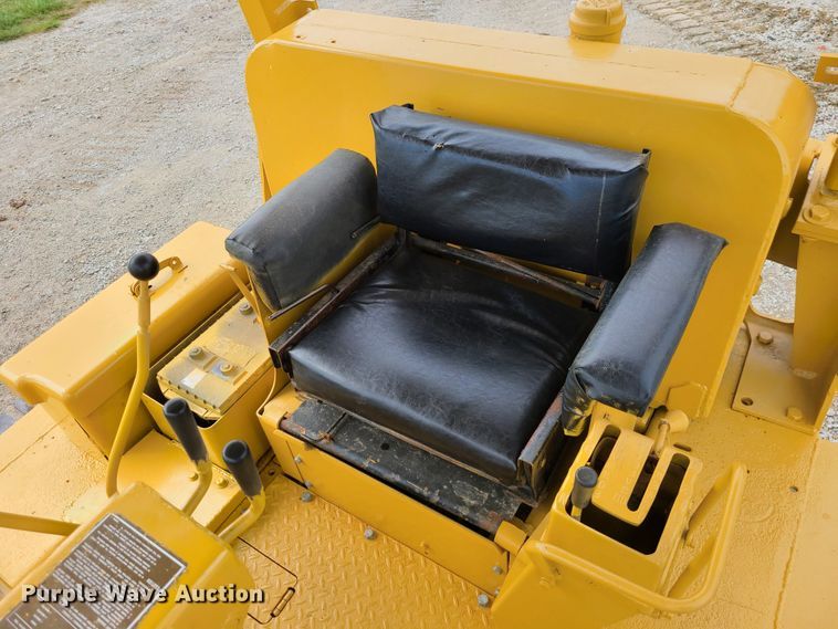 image for item DI6240 1974 Caterpillar D6C  dozer