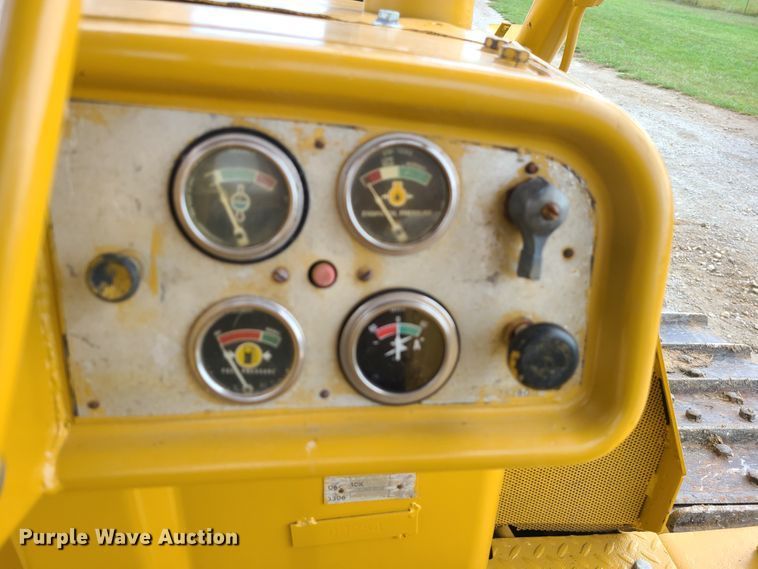 image for item DI6240 1974 Caterpillar D6C  dozer