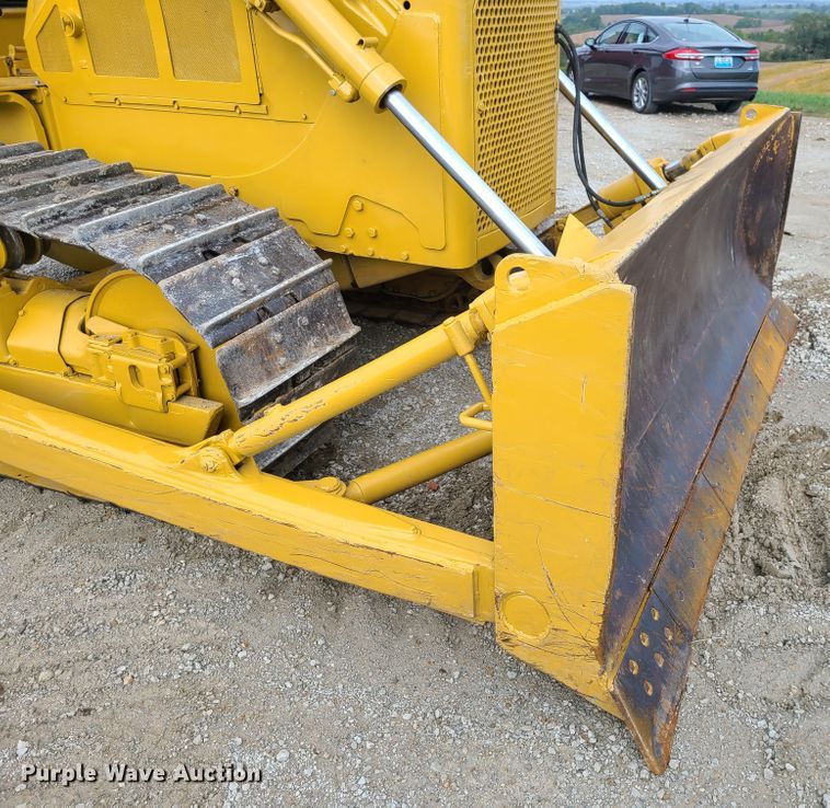 image for item DI6240 1974 Caterpillar D6C  dozer
