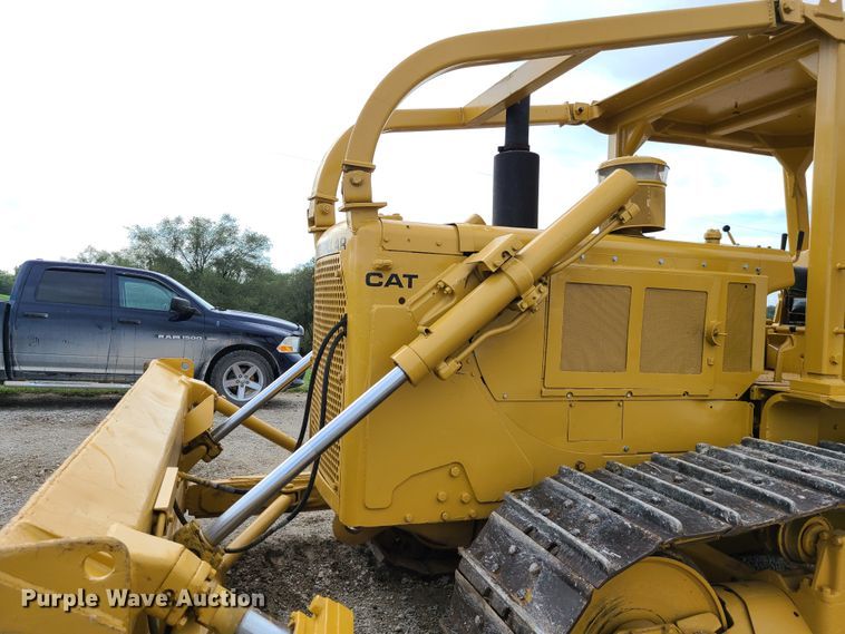 image for item DI6240 1974 Caterpillar D6C  dozer