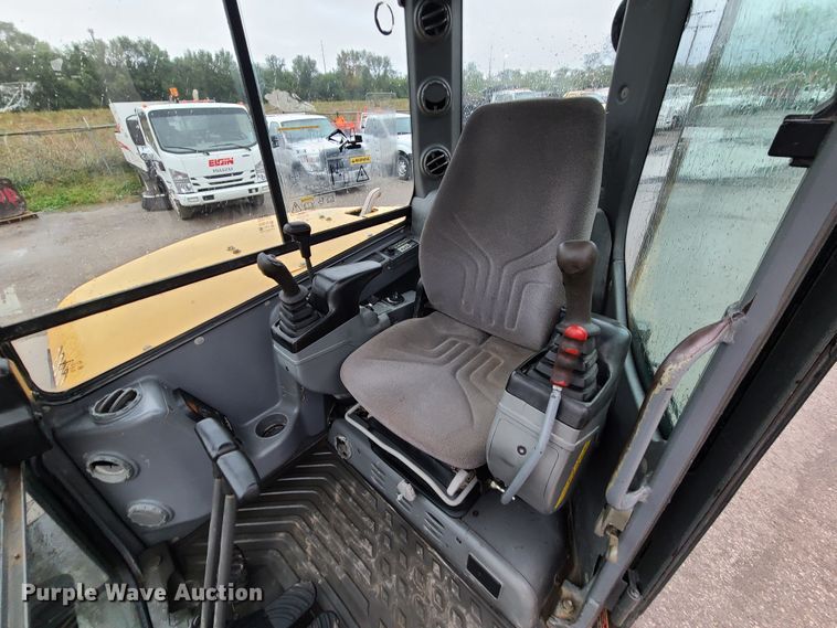 image for item DI6242 2012 Volvo ECR88  mini excavator