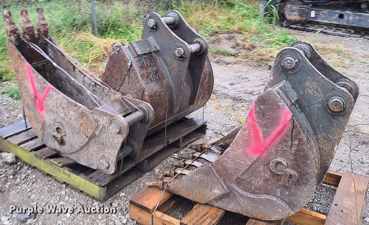 image for item DI6242 2012 Volvo ECR88  mini excavator