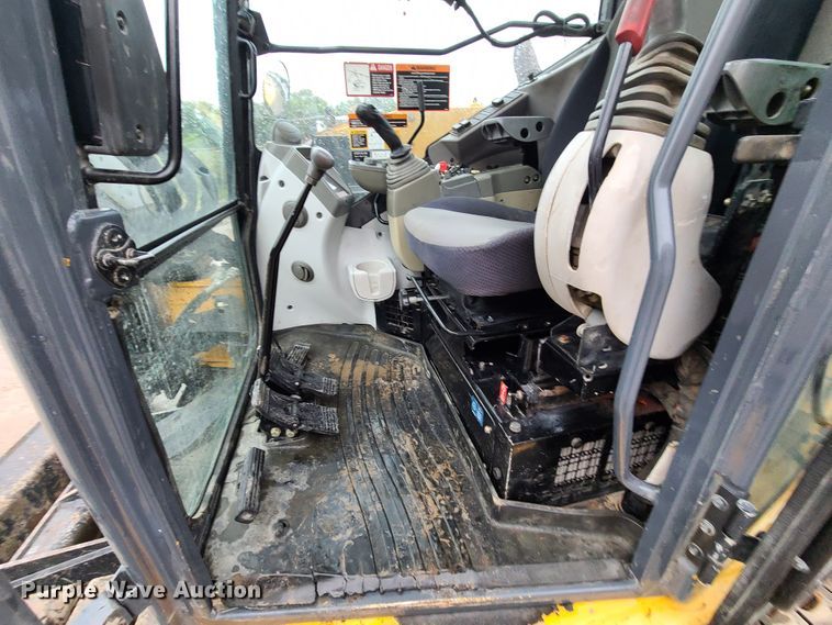 image for item DI6243 John Deere 85G  mini excavator