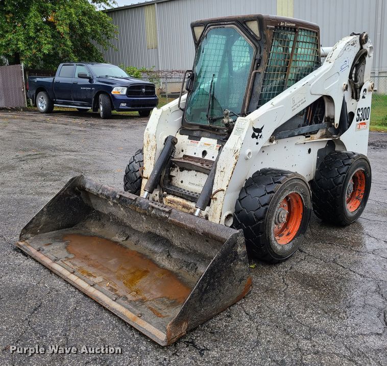 image for item DI6244 2008 Bobcat S300  skid steer loader