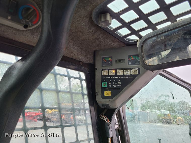 image for item DI6244 2008 Bobcat S300  skid steer loader