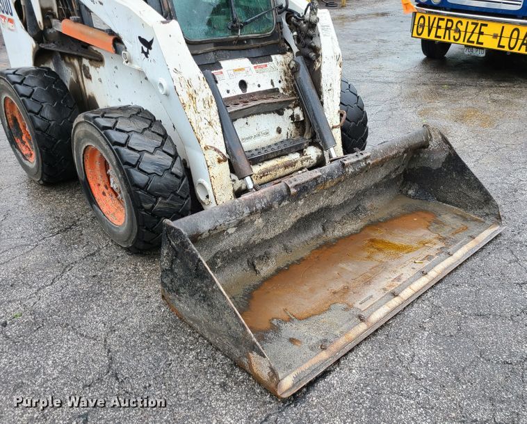 image for item DI6244 2008 Bobcat S300  skid steer loader