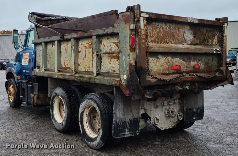 image for item DI6245 1996 Ford Aeromax L9000  dump truck