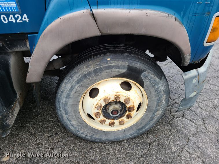 image for item DI6245 1996 Ford Aeromax L9000  dump truck