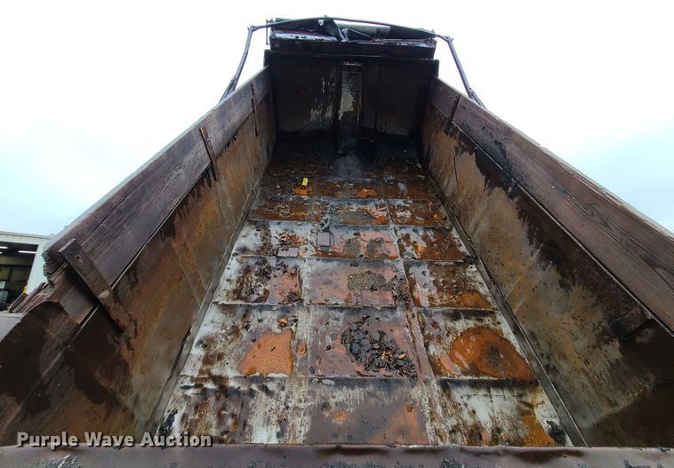 image for item DI6245 1996 Ford Aeromax L9000  dump truck