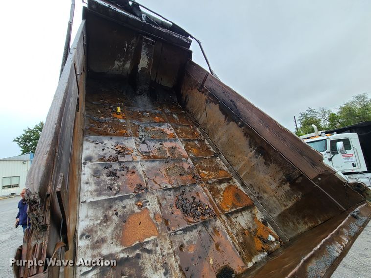 image for item DI6245 1996 Ford Aeromax L9000  dump truck