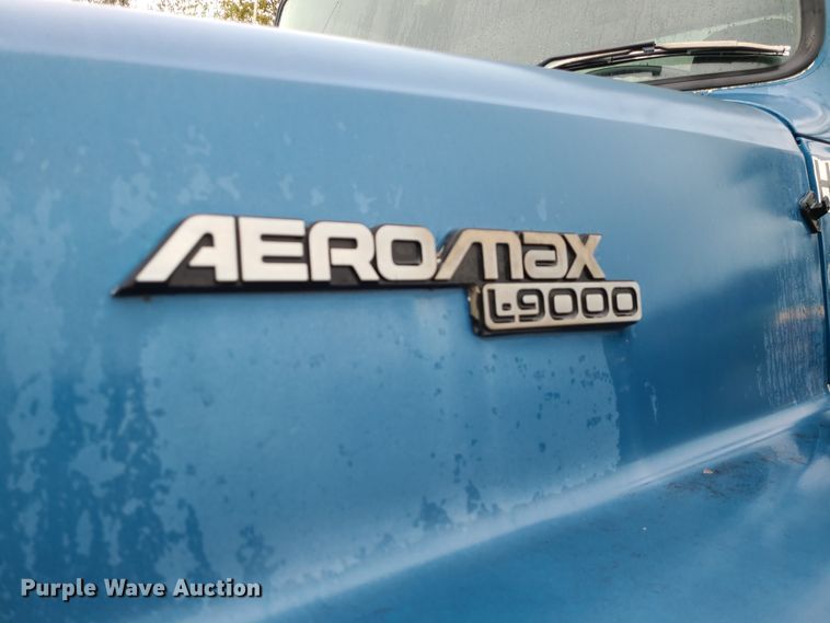 image for item DI6245 1996 Ford Aeromax L9000  dump truck