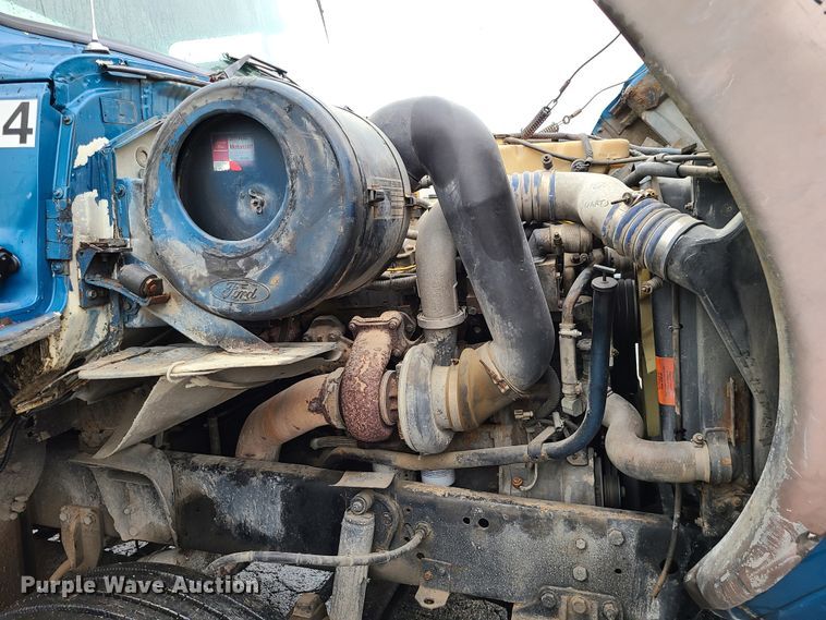 image for item DI6245 1996 Ford Aeromax L9000  dump truck