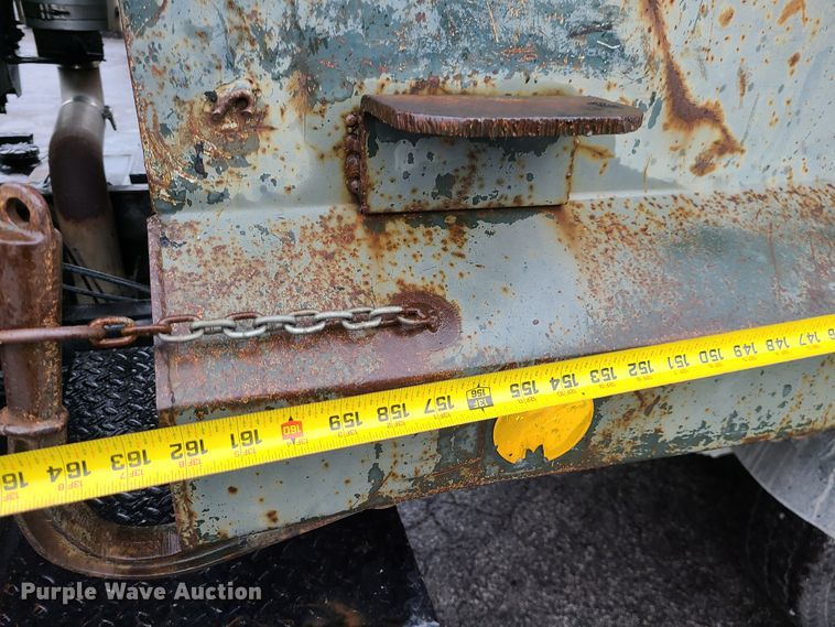 image for item DI6245 1996 Ford Aeromax L9000  dump truck