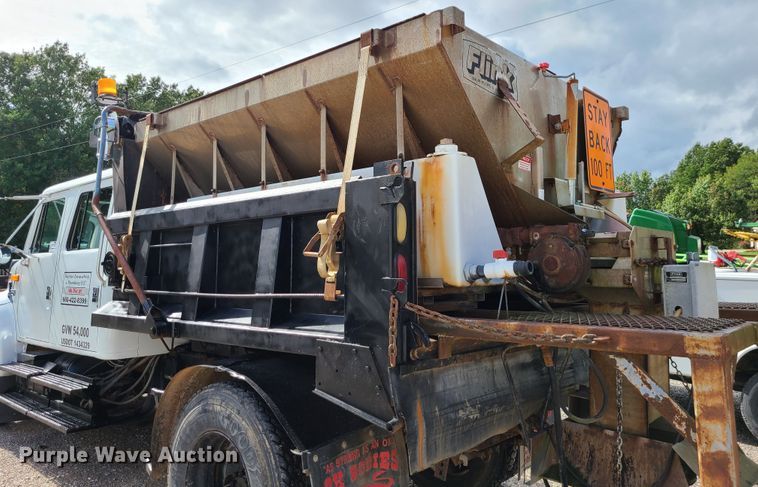 image for item DI6247 1997 International 4900  Crew Cab dump truck