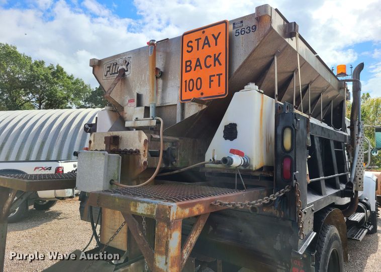 image for item DI6247 1997 International 4900  Crew Cab dump truck