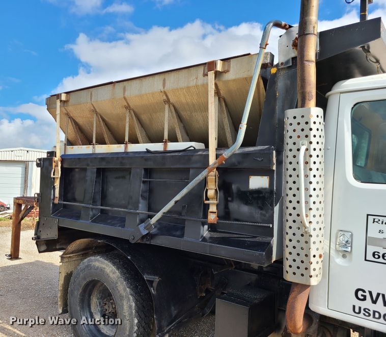 image for item DI6247 1997 International 4900  Crew Cab dump truck
