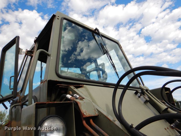 image for item DJ0799 1990 Case M6KN  forklift