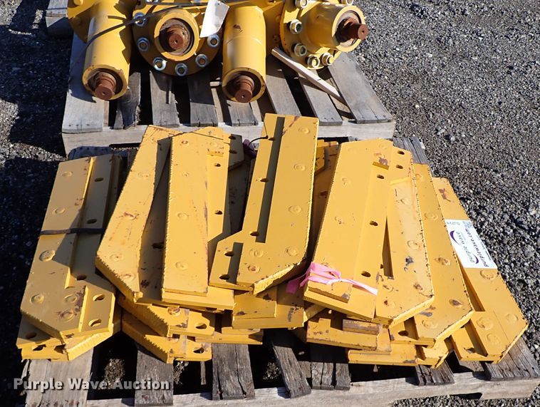 image for item DJ2242 Reynolds scraper parts