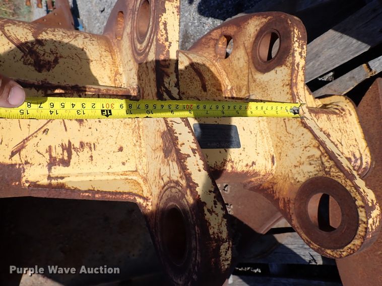 image for item DJ2244 John Deere AT192019 excavator bucket