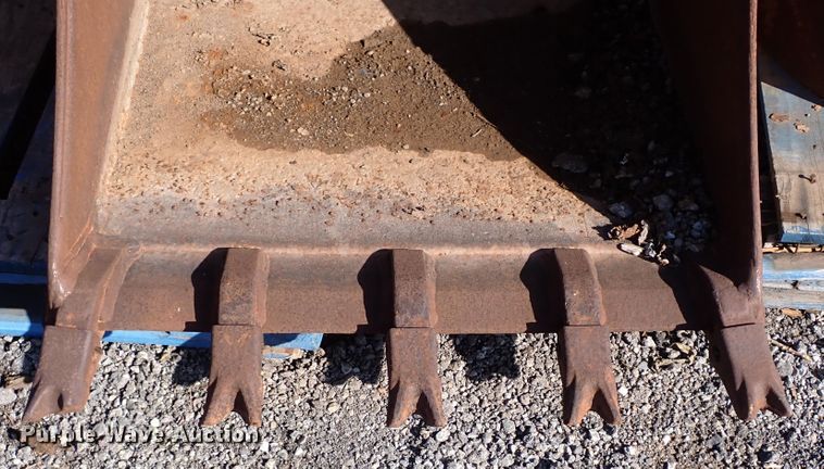 image for item DJ2246 John Deere AT192019 excavator bucket