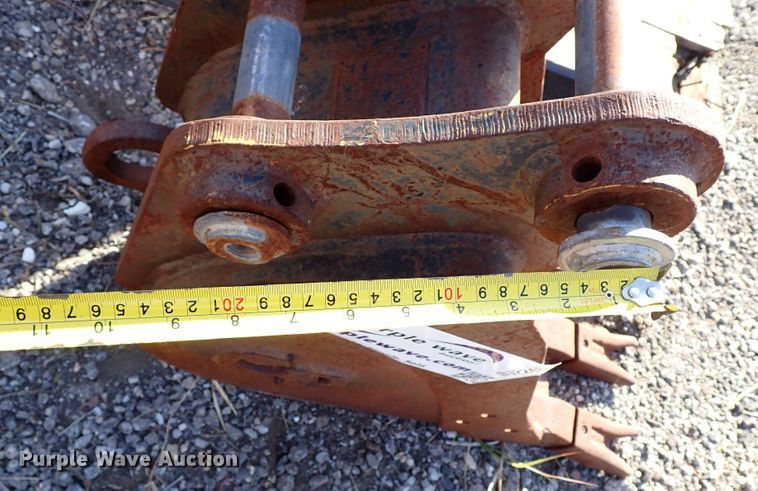 image for item DJ2248 12" W excavator bucket