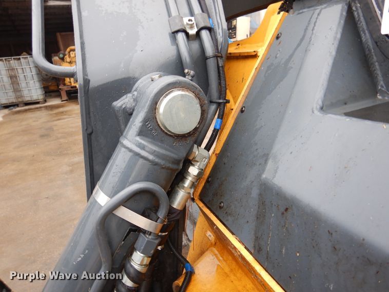 image for item DJ7404 2021 John Deere 333G  tracked skid steer loader